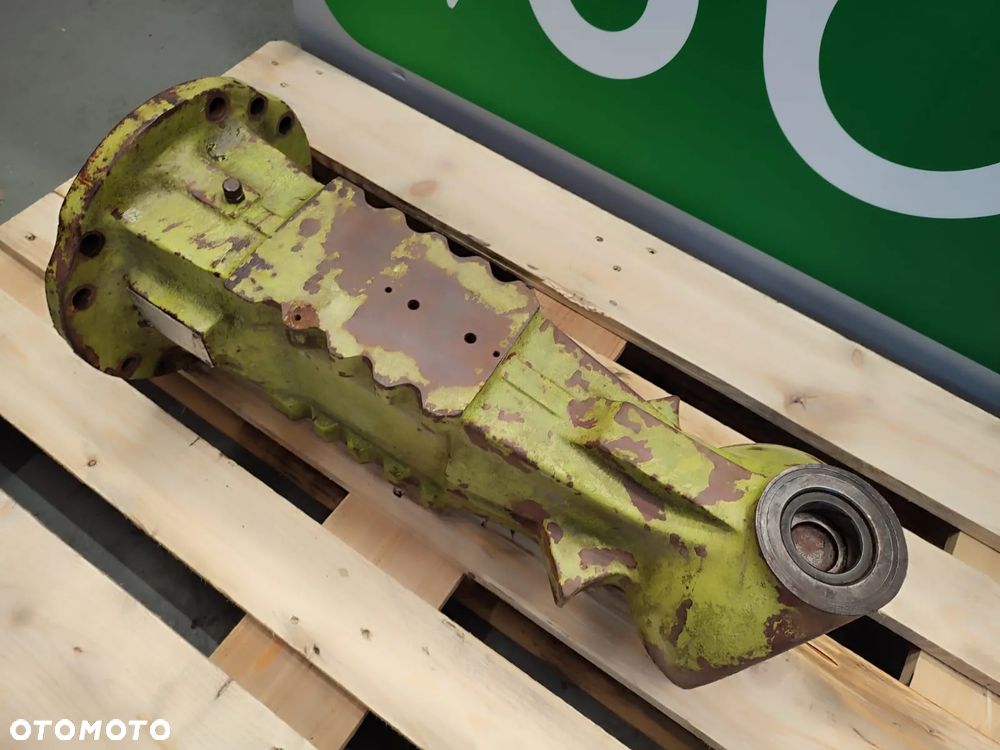 Obudowa osi napędowej 11527 CLAAS TARGO K60 - 3