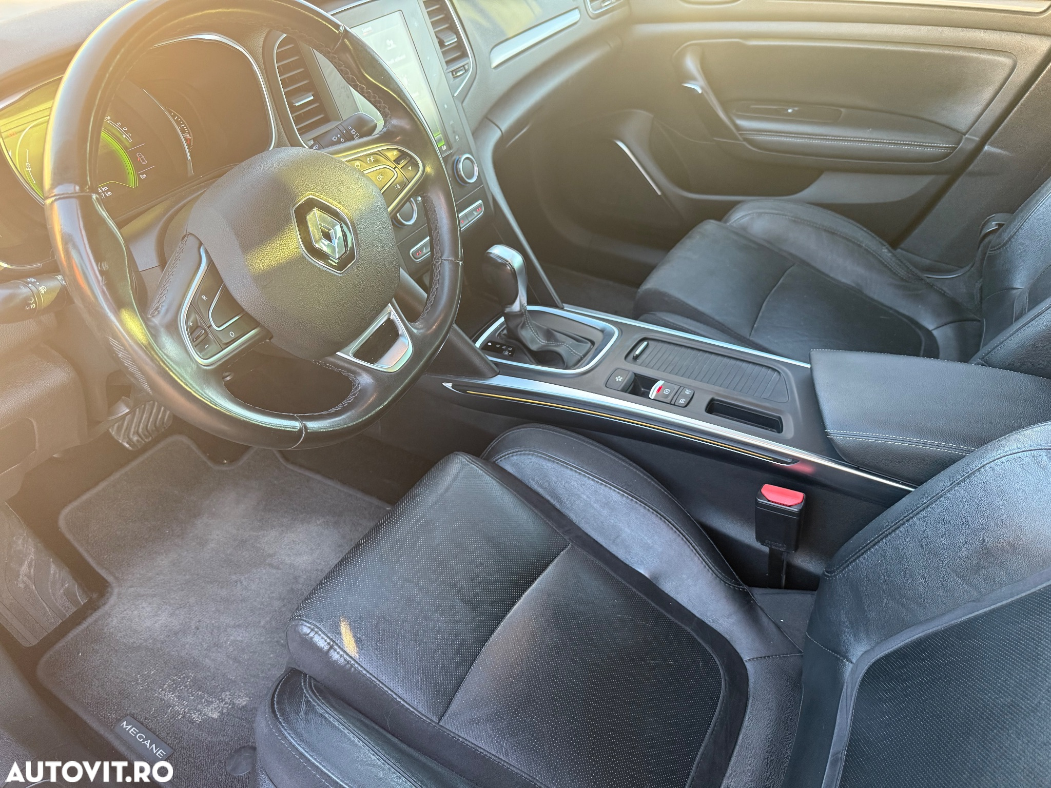 Renault Megane ENERGY dCi 110 EDC INTENS - 6