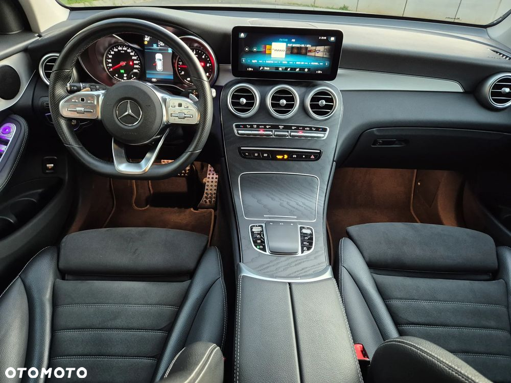 Mercedes-Benz GLC 220 d 4Matic 9G-TRONIC AMG Line - 28