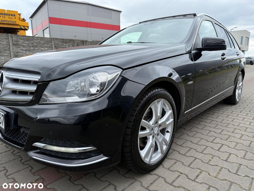 Mercedes-Benz Klasa C 220 CDI BlueEff 4-Matic Avantgarde - 4