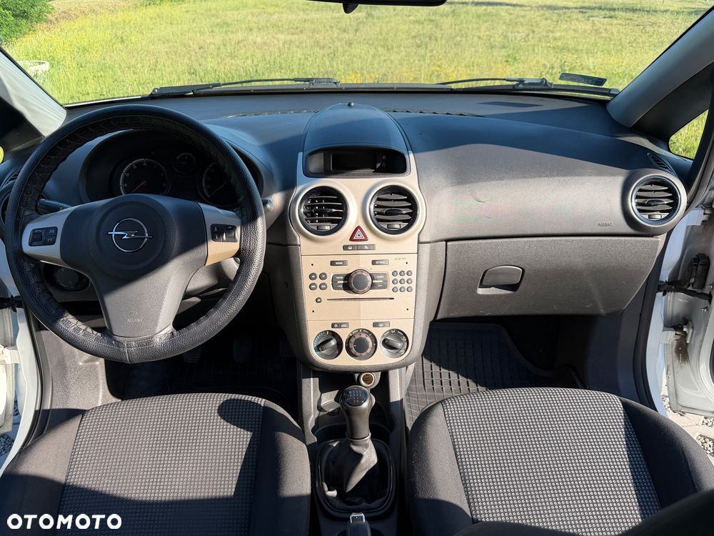 Opel Corsa 1.4 16V Edition - 18