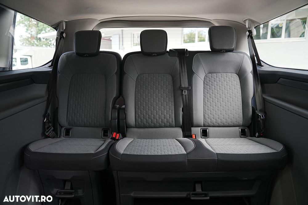 Ford Tourneo Custom Bus 320L 2.0 EcoBlue 170 CP 8AT L2H1 AWD Titanium - 22