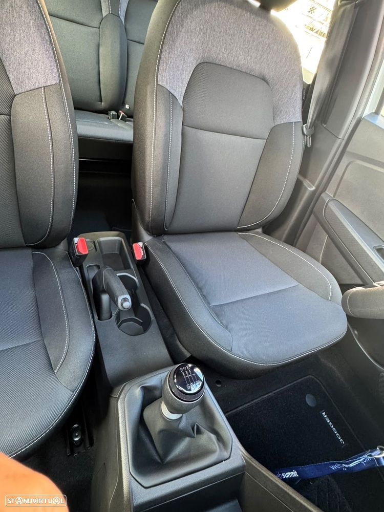 Dacia Jogger 1.0 TCe Essential 7L - 16