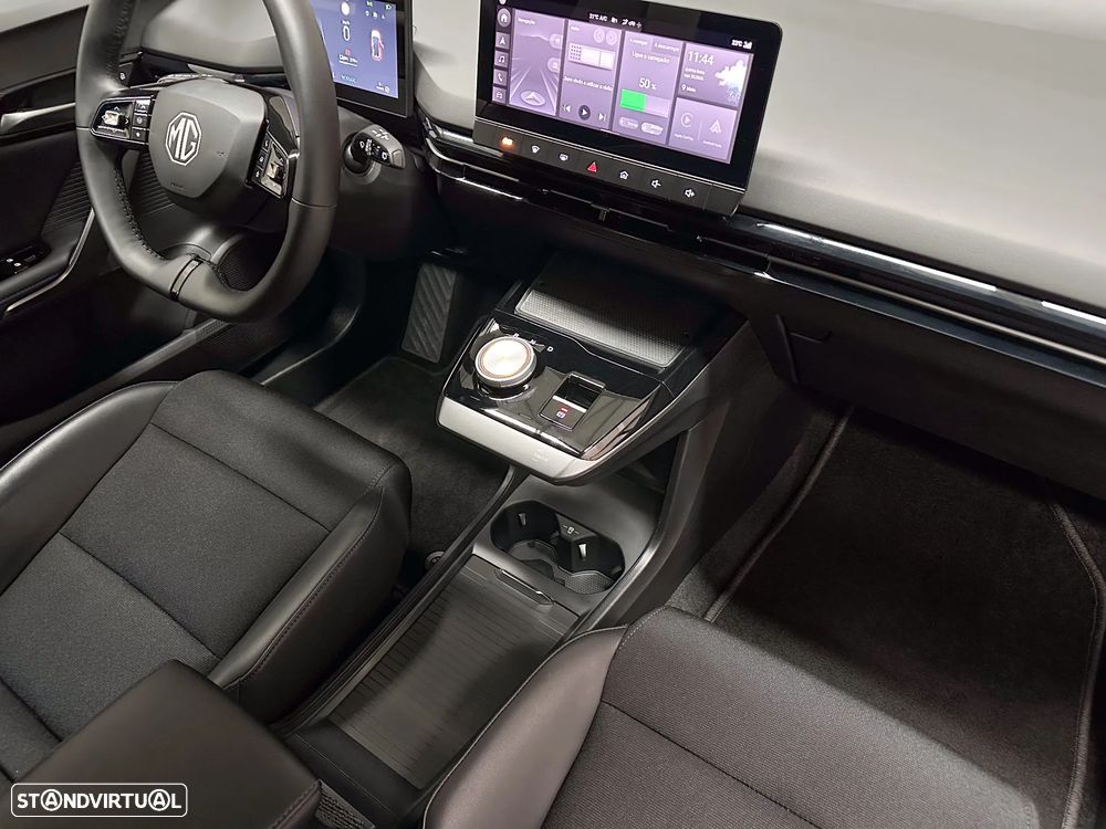 MG MG4 77 kWh Extended Range Luxury - 37