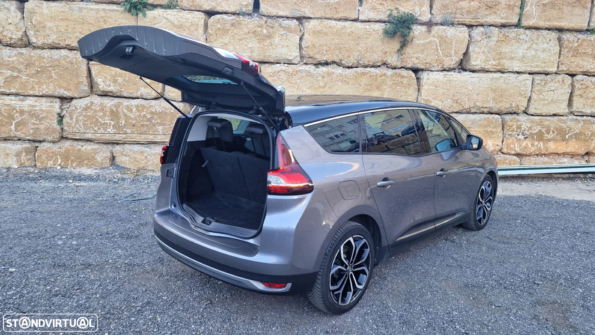 Renault Grand Scénic BLUE dCi 120 EDC LIMITED - 37