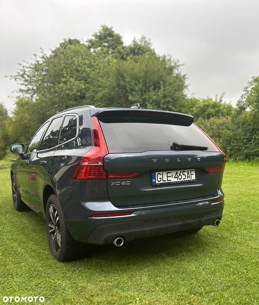 Volvo XC 60 B4 D AWD Geartronic Momentum Pro - 3