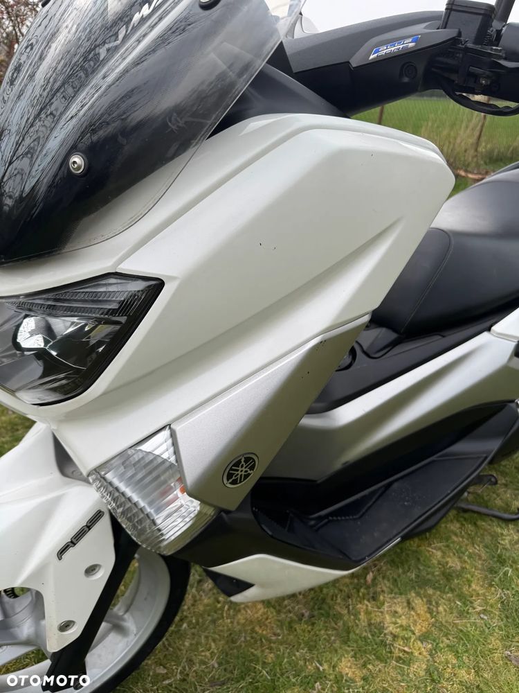 Yamaha NMAX - 16