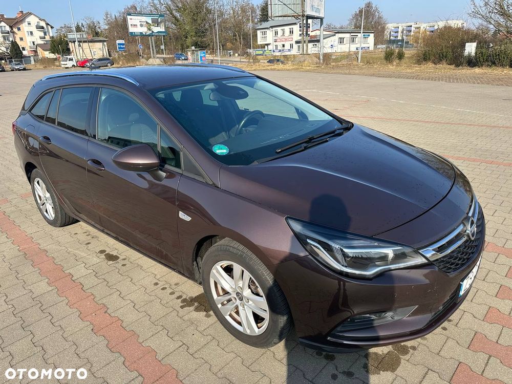 Opel Astra 1.6 D (CDTI) Start/Stop Dynamic - 9