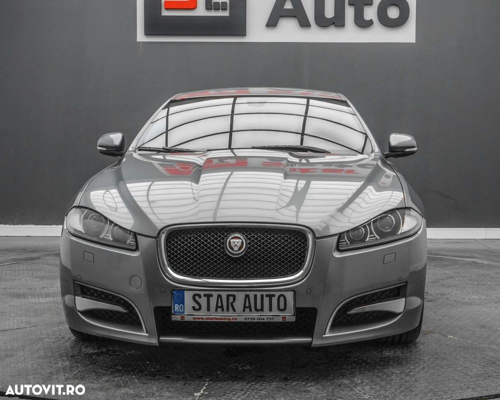 Jaguar XF 2.2D Premium Luxury - 3