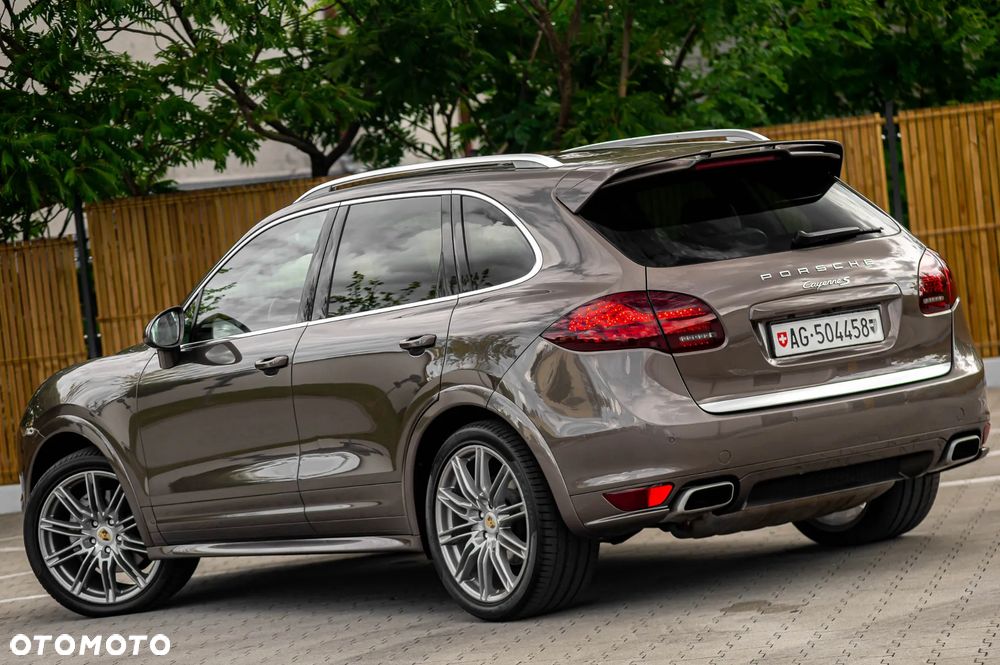 Porsche Cayenne S - 10