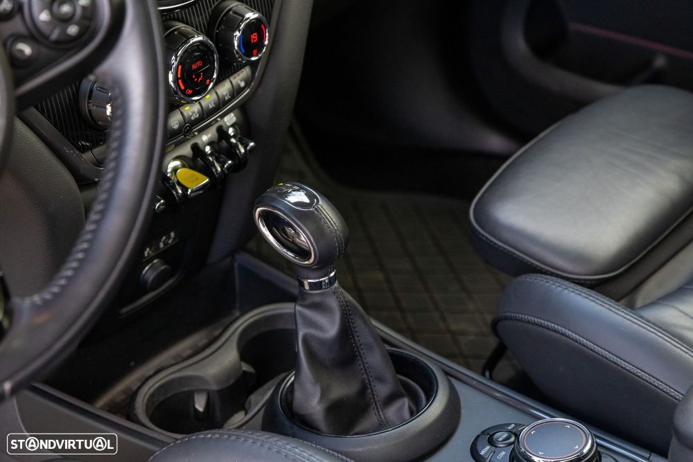 MINI Countryman Cooper SE ALL4 Auto - 57