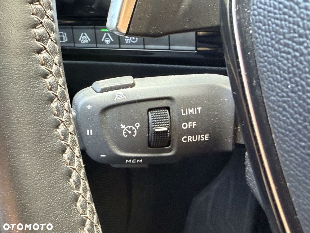 Peugeot 508 225 e-EAT8 Allure - 25