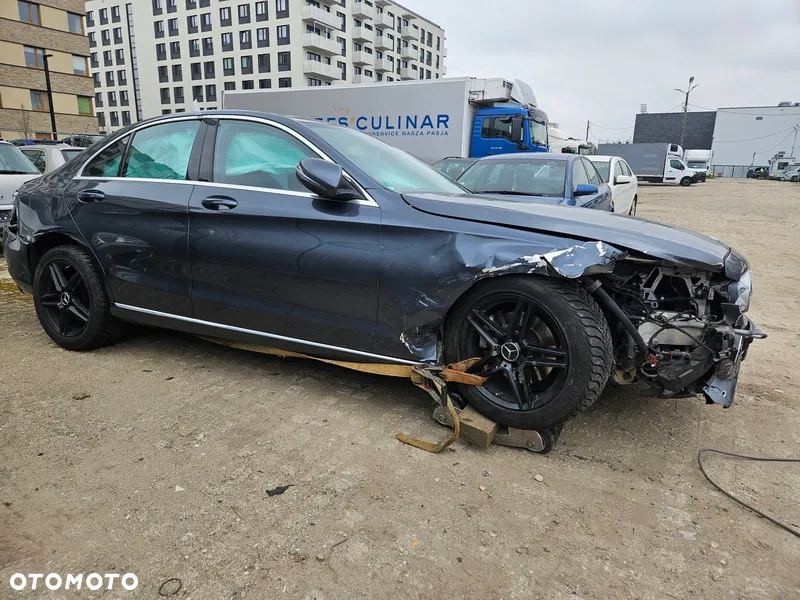 Mercedes-Benz Klasa C 200 4-Matic 9G-TRONIC - 13
