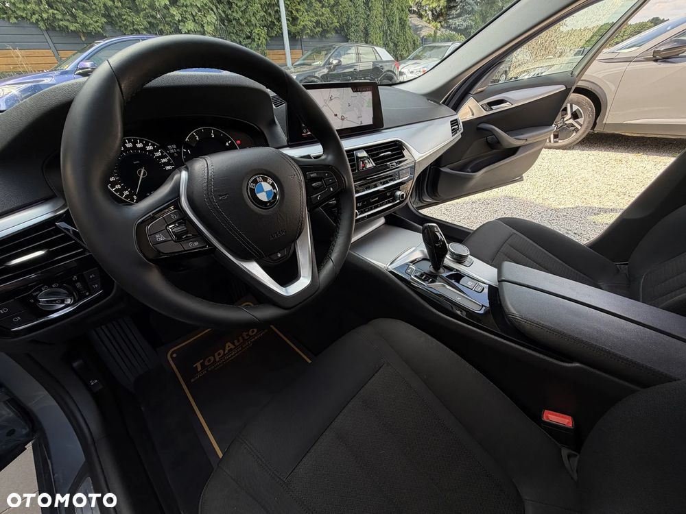 BMW Seria 5 520d - 19