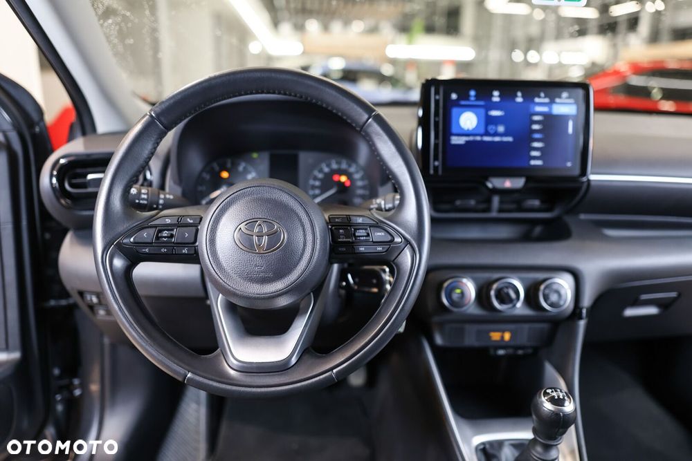Toyota Yaris 1.5 Comfort - 21