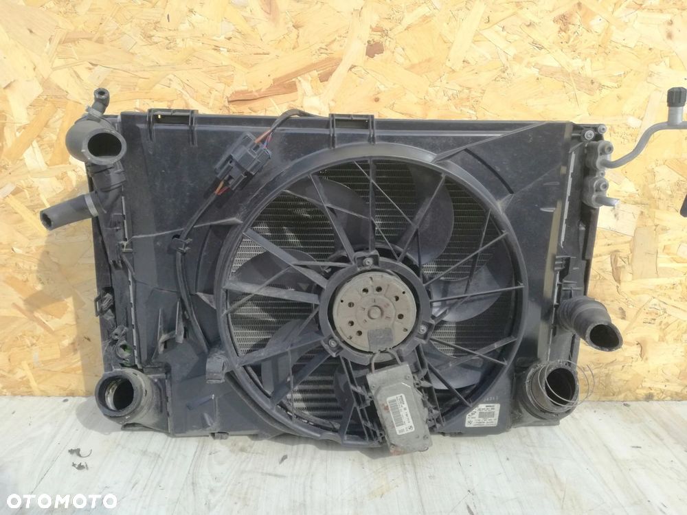 BMW 3 Lift E90 E91 2.0 Diesel 08/12r chłodnica wentylator komplet - 2