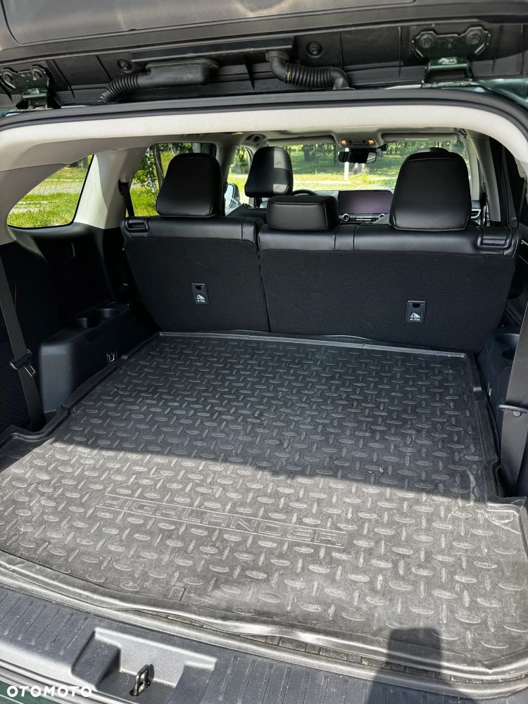 Toyota Highlander 2.5 Hybrid Executive - 24