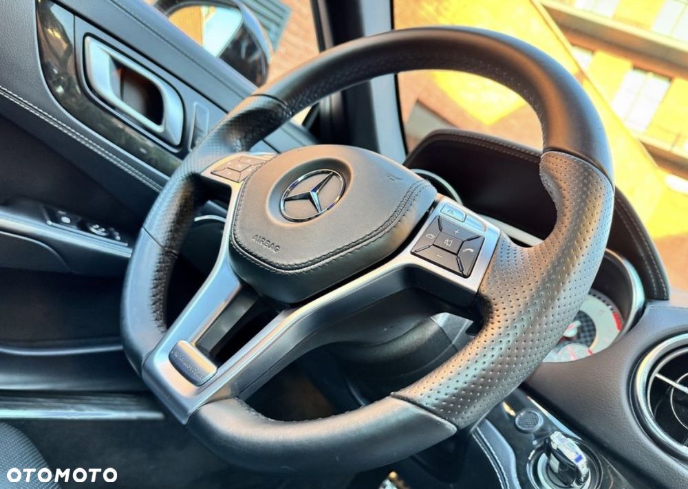 Mercedes-Benz SL 500 7G-TRONIC - 17