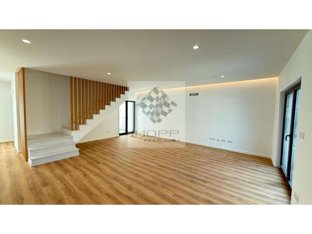 Espetacular moradia T3 de sonho, em Caneças - Grande imagem: 3/60