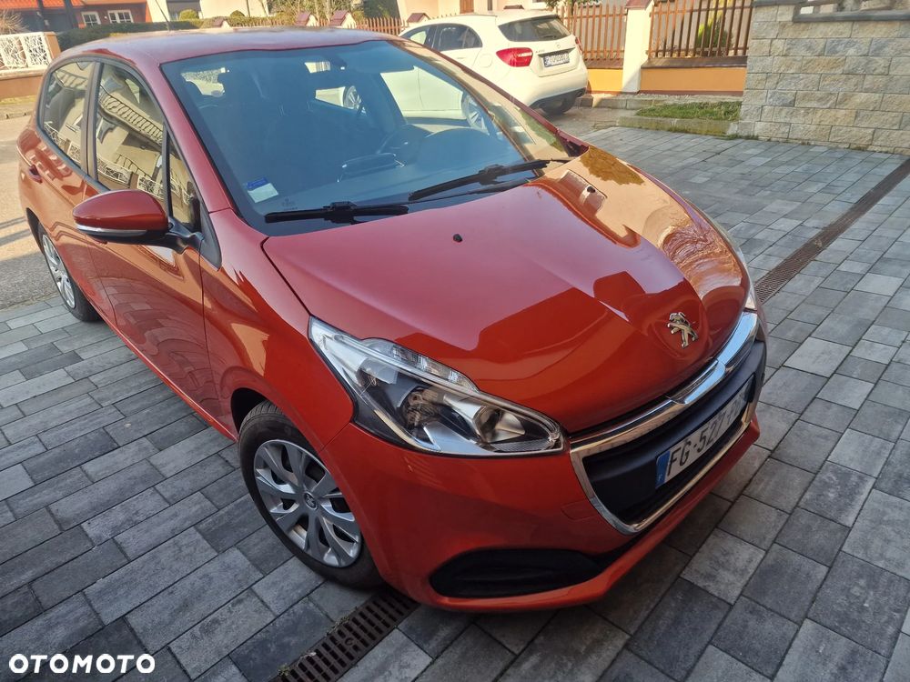 Peugeot 208 BlueHDi 100 Active - 1