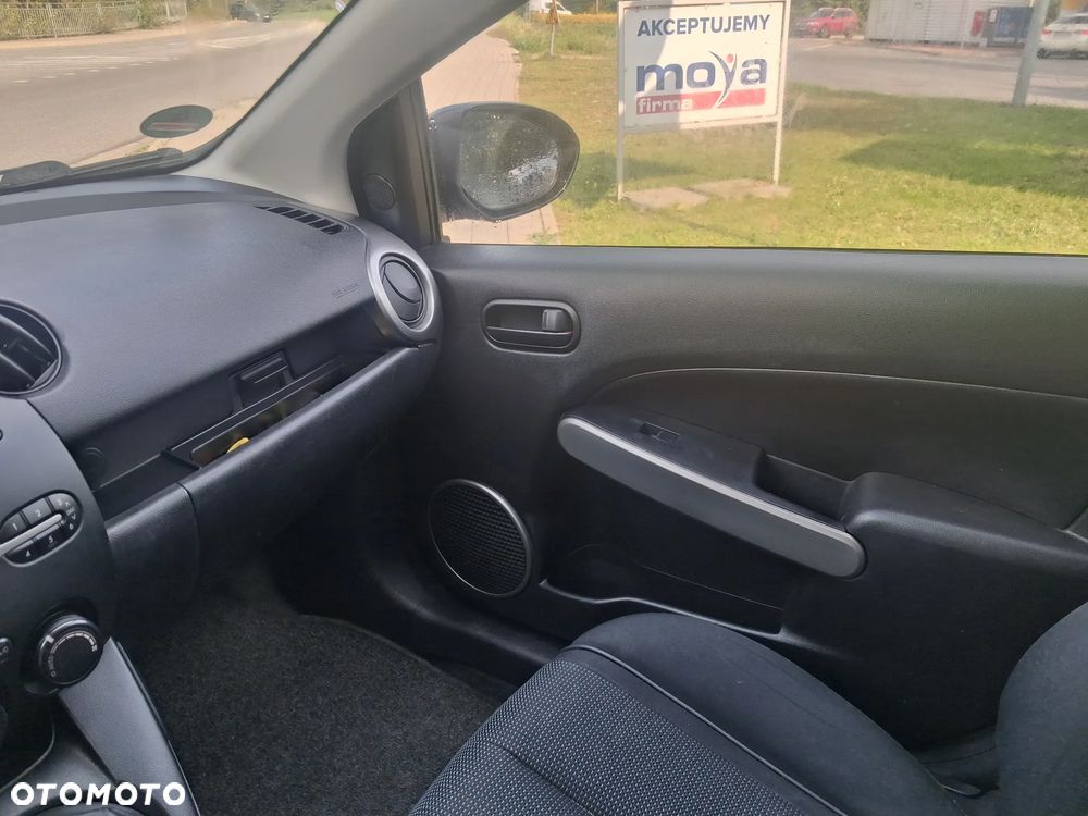 Mazda 2 - 12