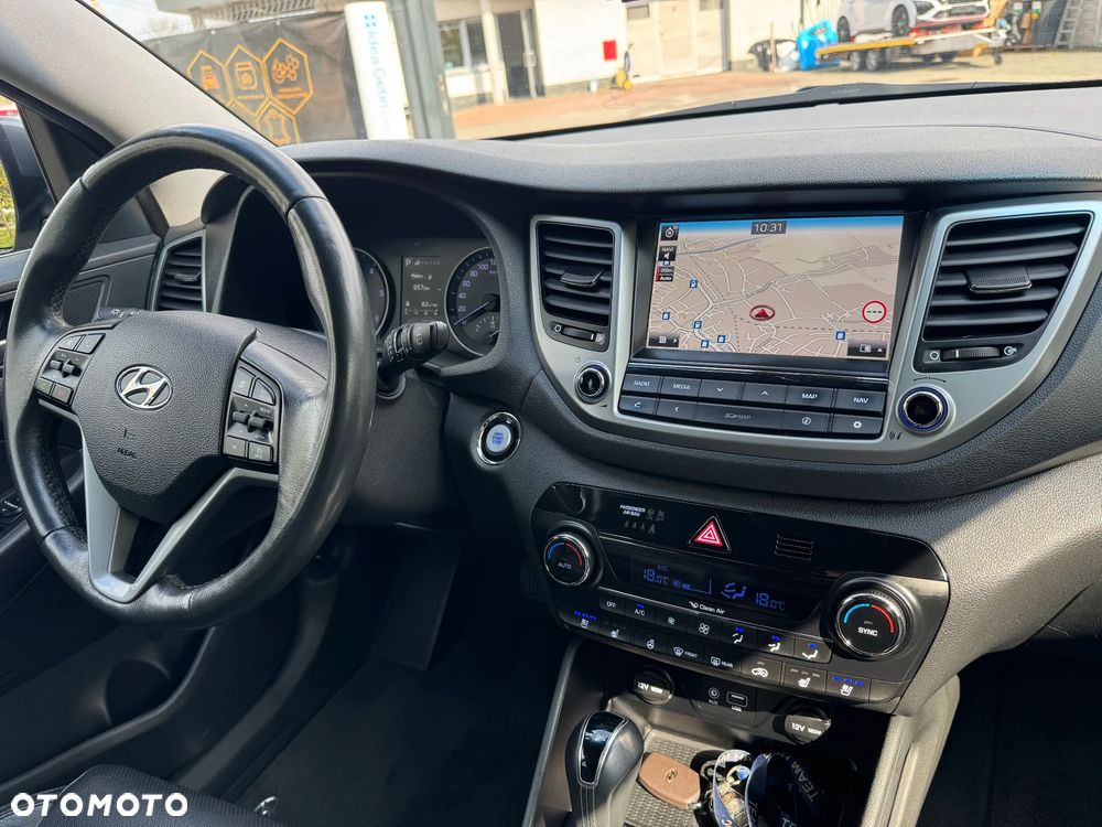 Hyundai Tucson blue 1.7 CRDi 2WD DCT Premium - 26