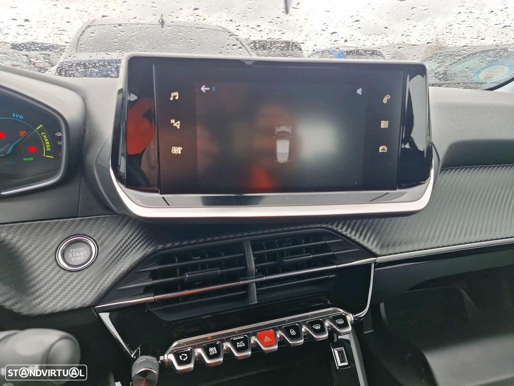 Peugeot e-208 Allure - 5