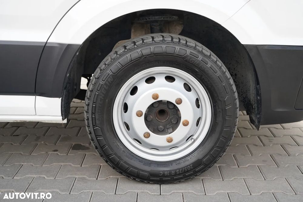 Volkswagen CRAFTER / CONTAINER / DHOLLANDIA LIFT / 2019 / TWIN / 3 LOCURI / - 16