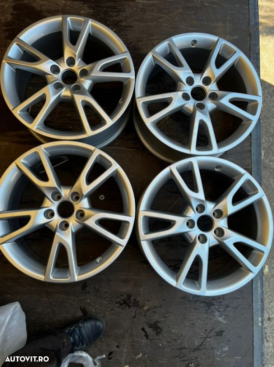 vand jante originale Audi Q5,Q3 pe 18” noi