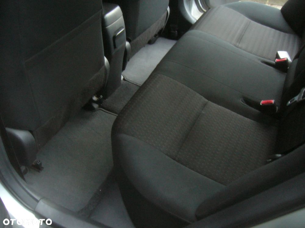 Toyota Corolla 1.4 D-4D Terra - 18