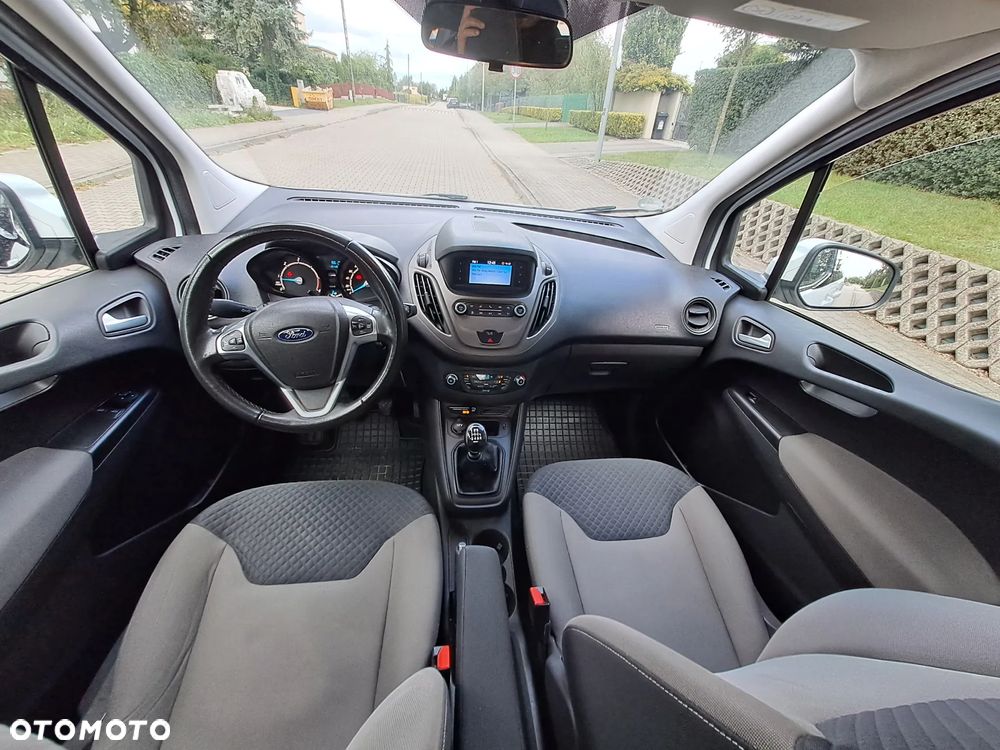 Ford Tourneo Courier - 20