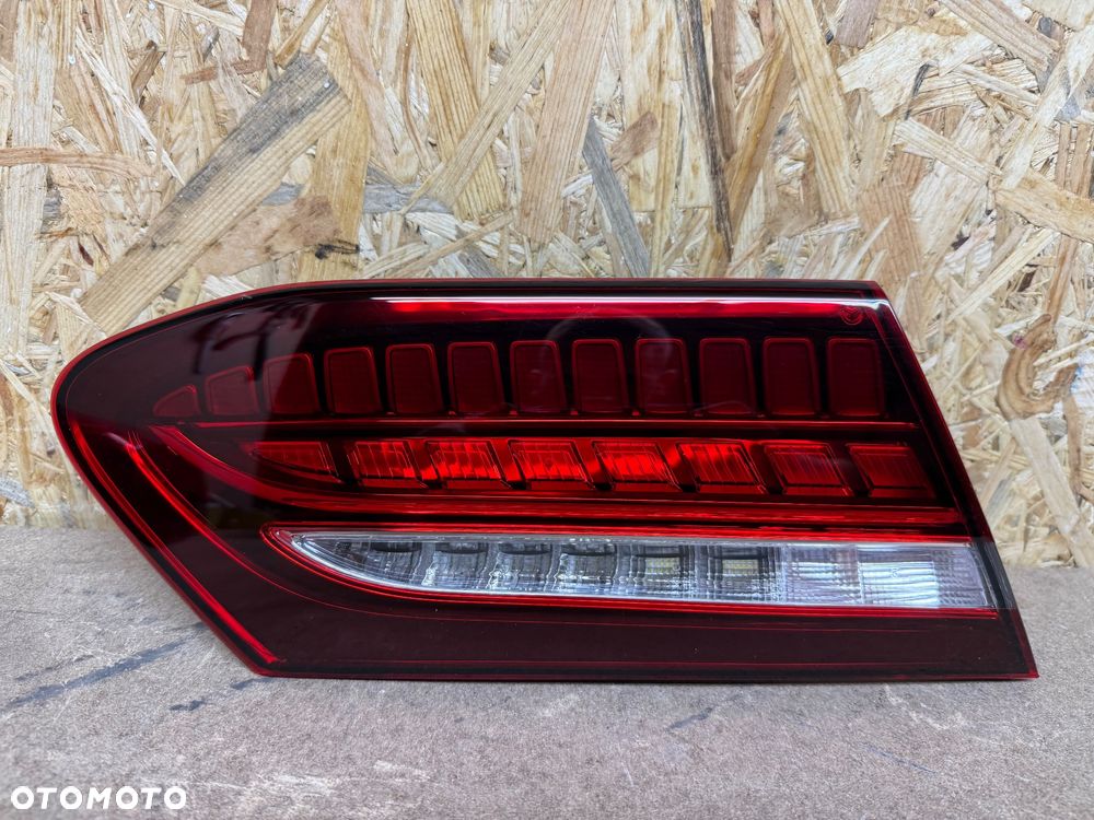 LAMPA TYŁ LEWA W KLAPĘ LED MERCEDES BENZ A238 W238 E COUPÉ A2389063501 - 8