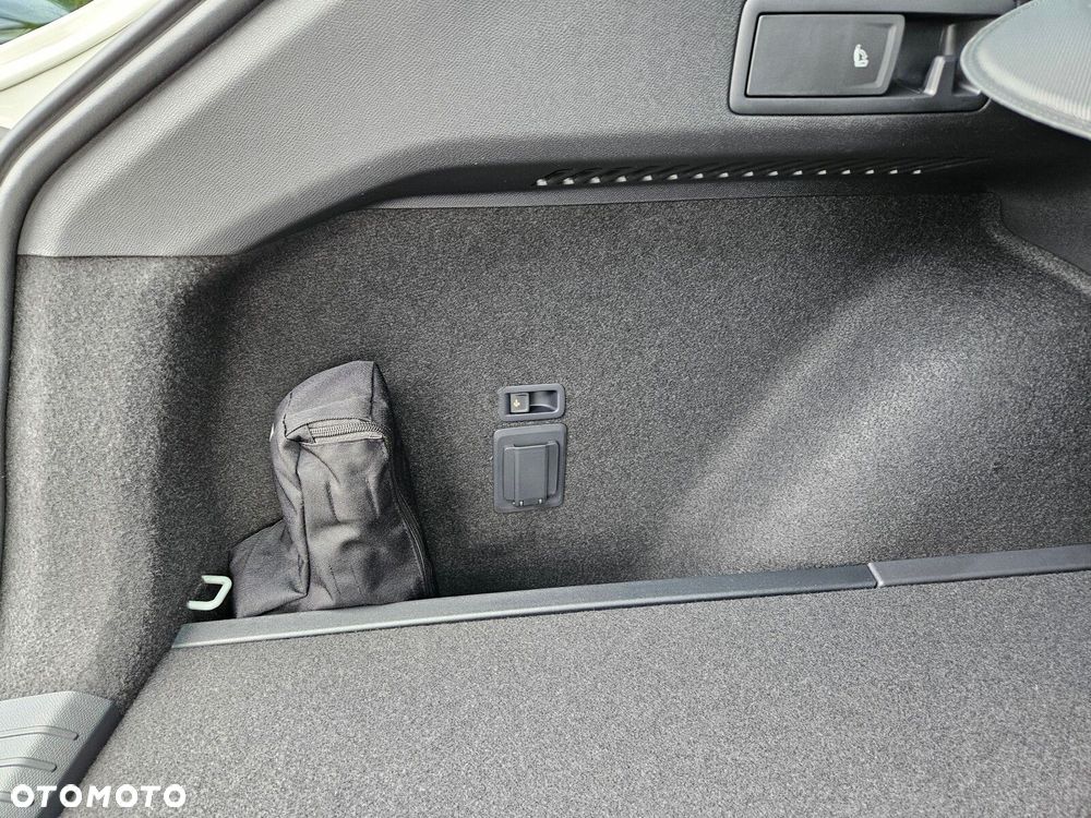 Cupra Leon Sportstourer 2.0 TSI 4Drive VZ DSG - 12