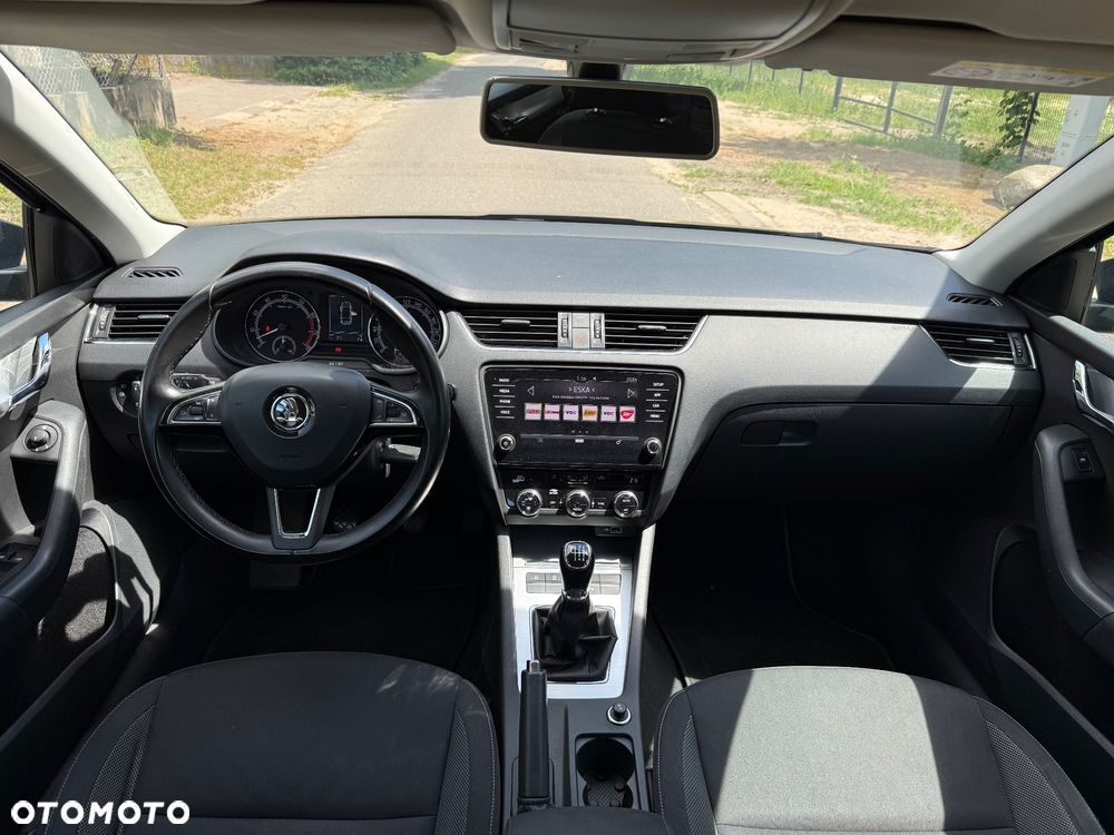 Skoda Octavia 1.4 TSI Drive - 9