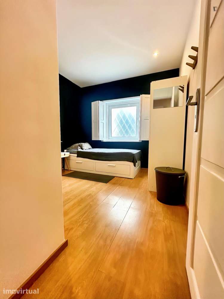 Quarto - localizado em Paranhos Porto - Grande imagem: 2/20