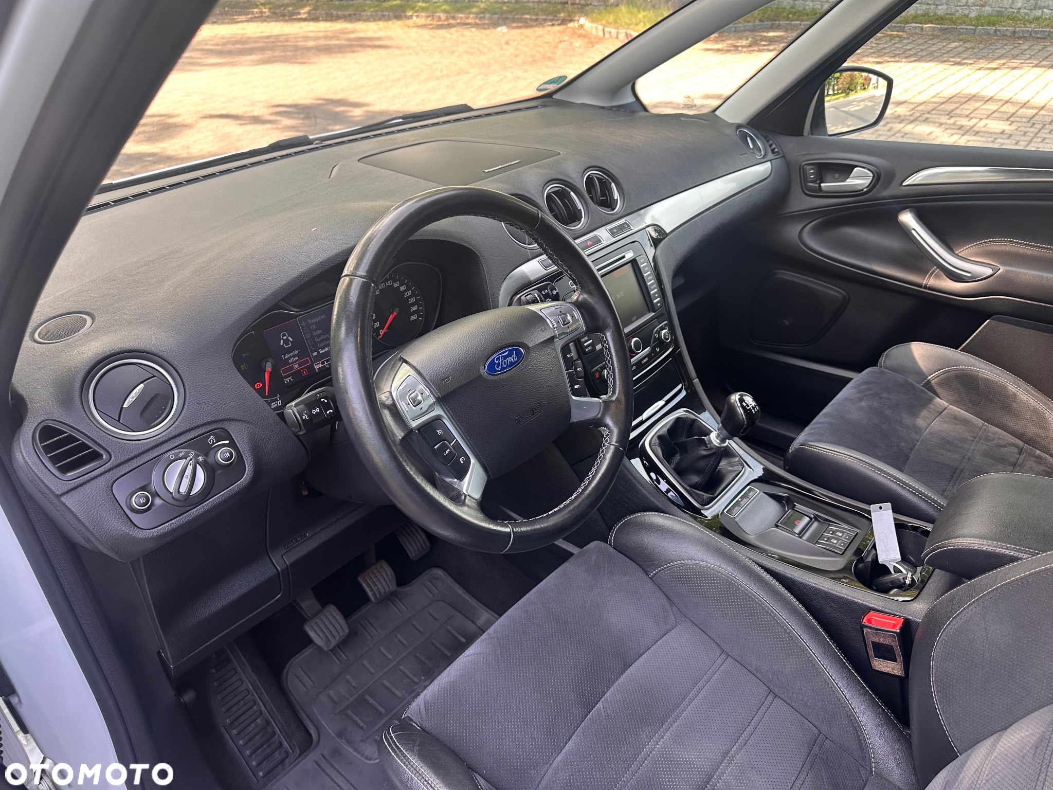 Ford S-Max 2.0 TDCi DPF Titanium - 30