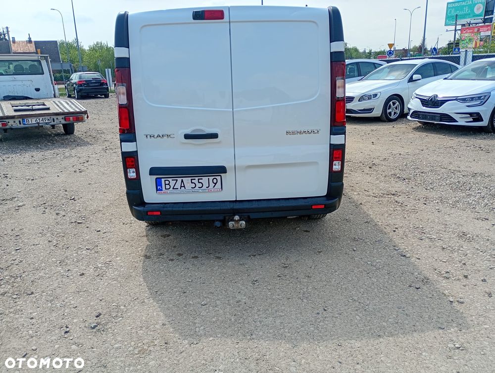 Renault TRAFIC - 2