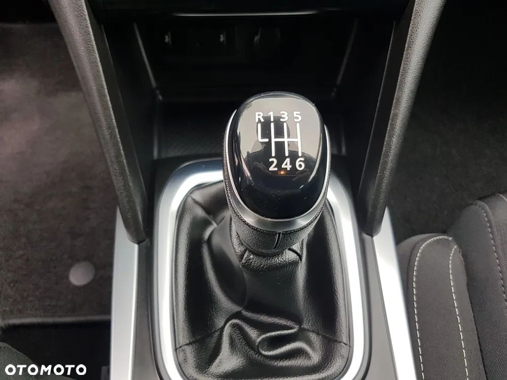 Renault Megane Grandtour TCe 140 GPF LIMITED - 22