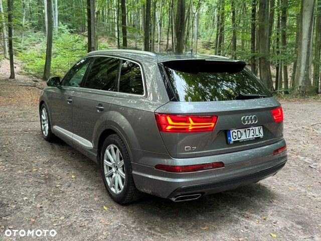 Audi Q7 3.0 TDI Quattro Tiptr - 9