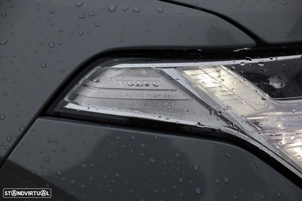 Volvo XC 90 2.0 T8 PHEV Plus Dark AWD - 40