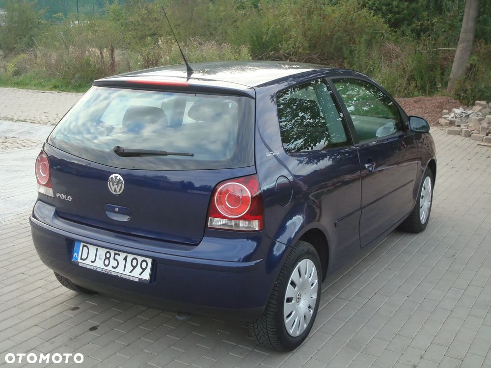 Volkswagen Polo 1.4 16V Trendline - 14