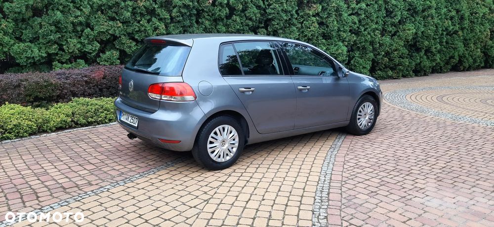 Volkswagen Golf - 16