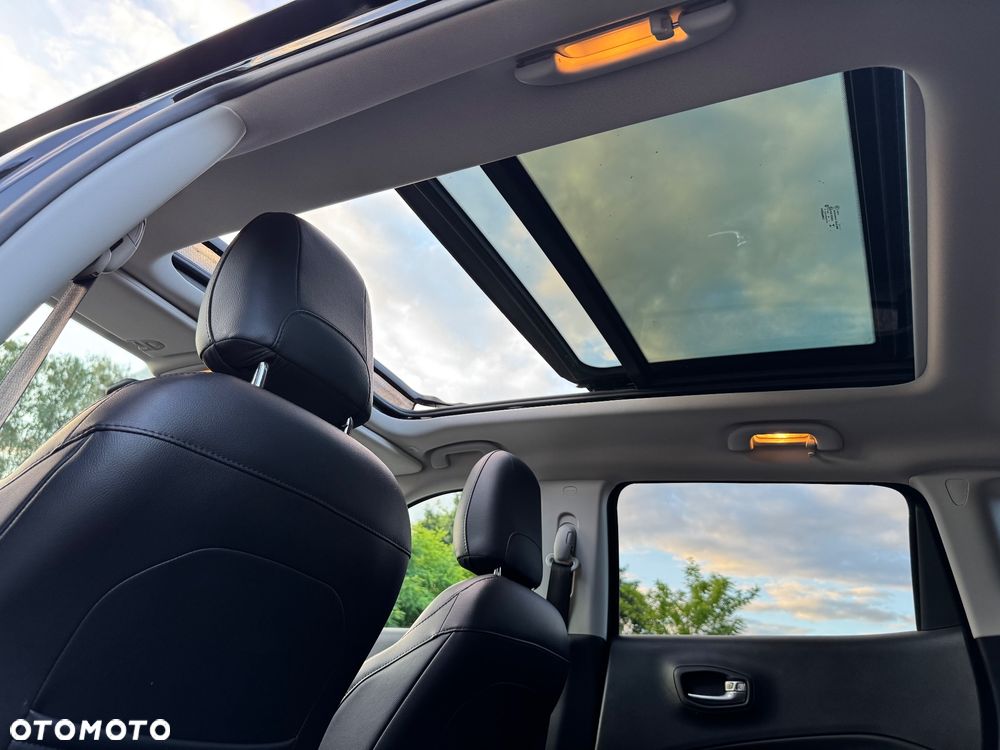Jeep Compass 1.4 TMair Limited FWD S&S - 38