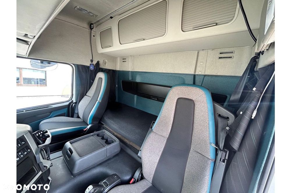 Volvo FM330 4X2 EURO6 + VEB - 13