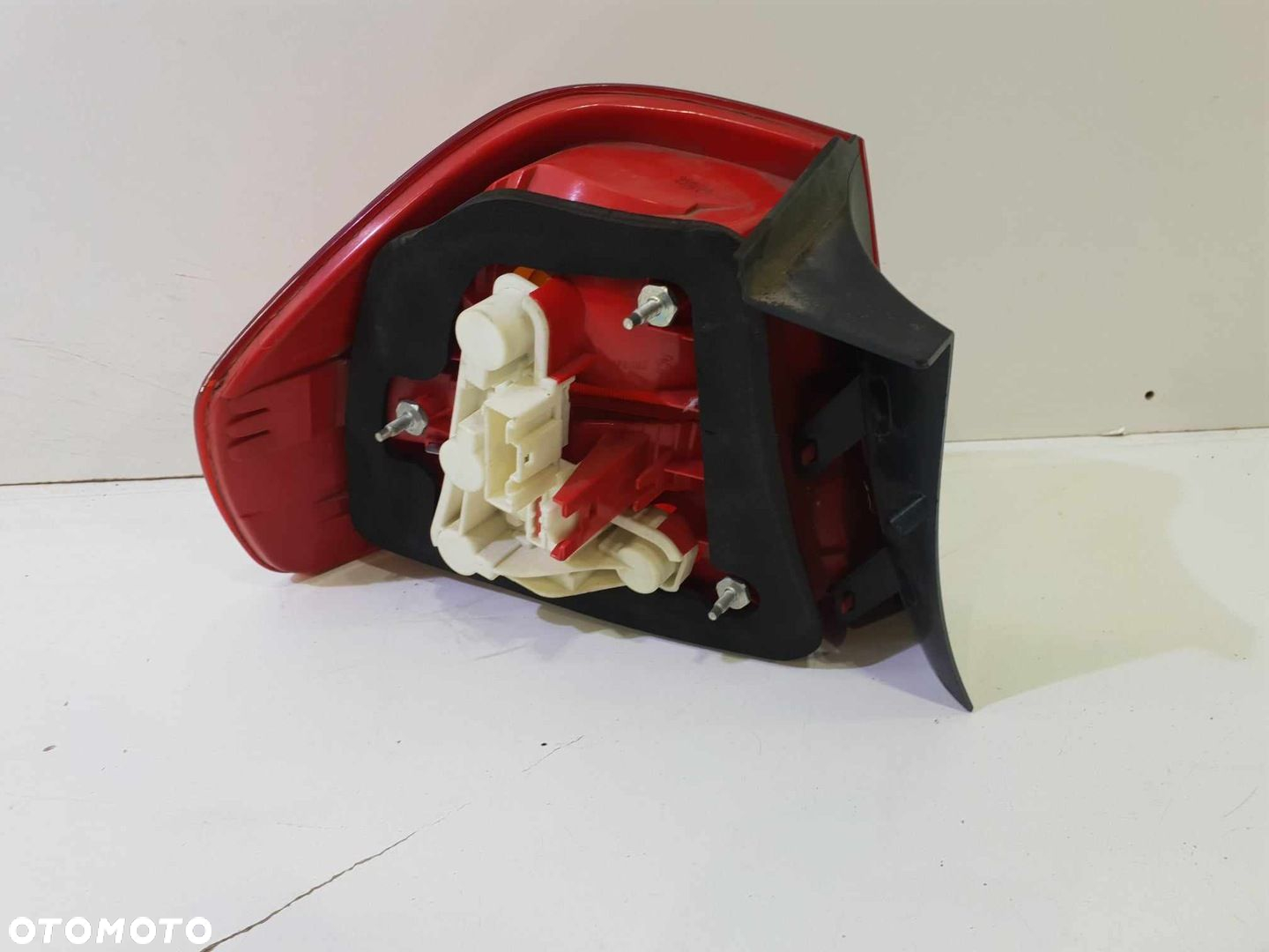BMW E90 LAMPA PRAWY TYŁ W BŁOTNIK 6937458 - 2