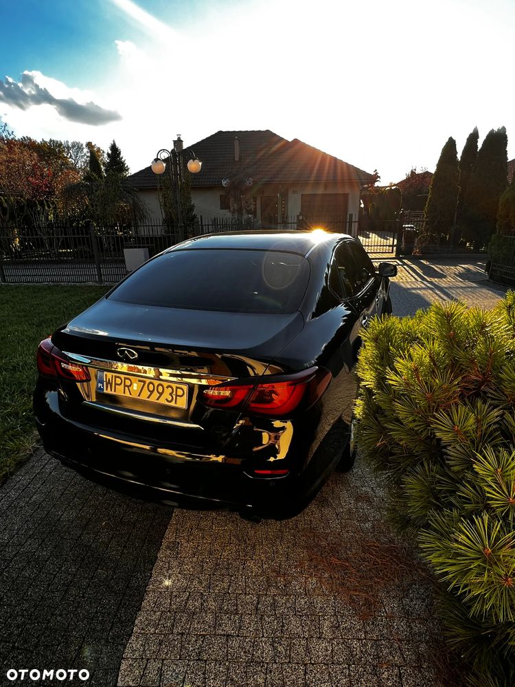 Infiniti Q70 2.2d Sport Tech - 4