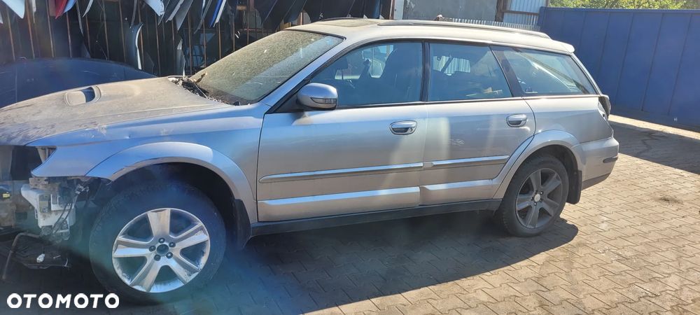 DRZWI TYŁ LEWY   SUBARU OUTBACK 2008 - 2