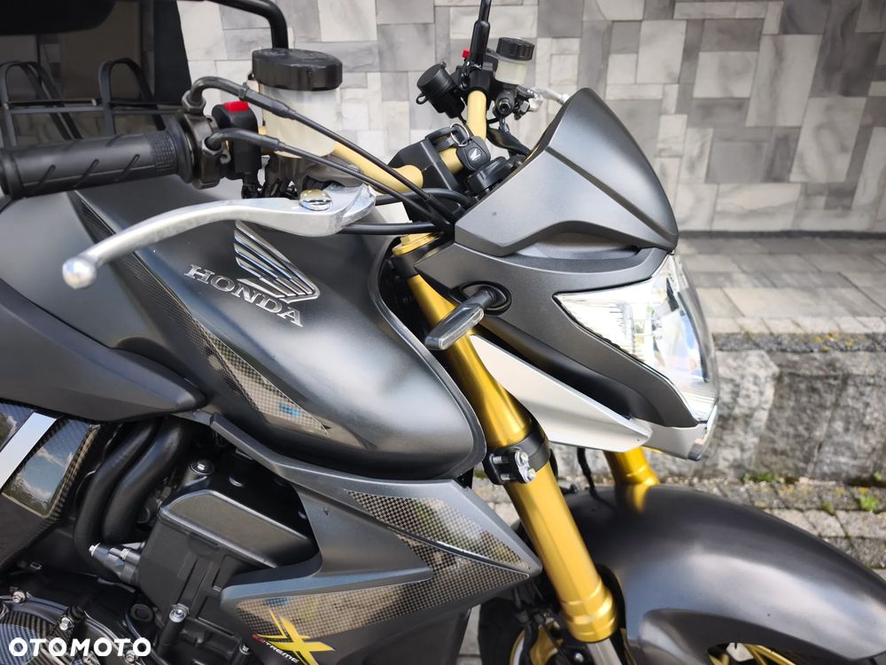 Honda CB - 4