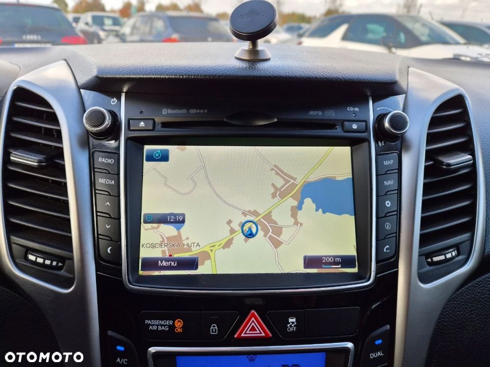 Hyundai i30 1.6 CRDi Premium - 12