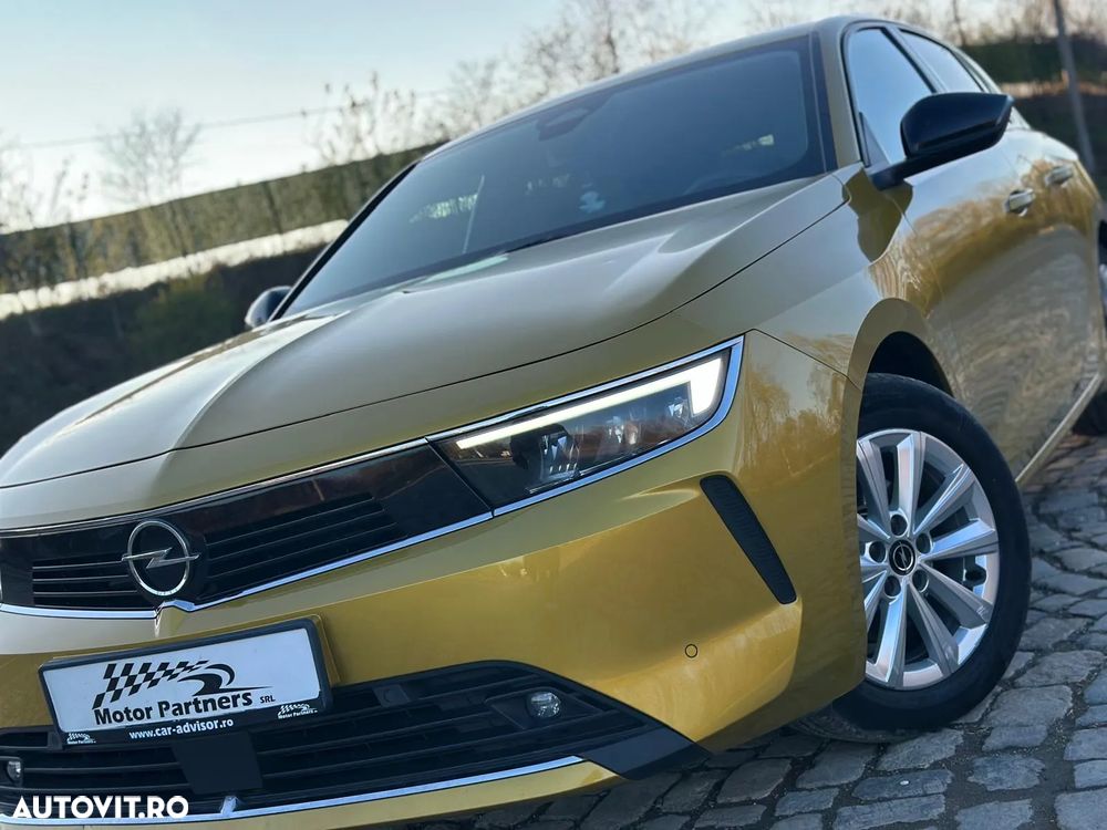 Opel Astra 1.2L Turbo Start/Stop AT8 Elegance - 12